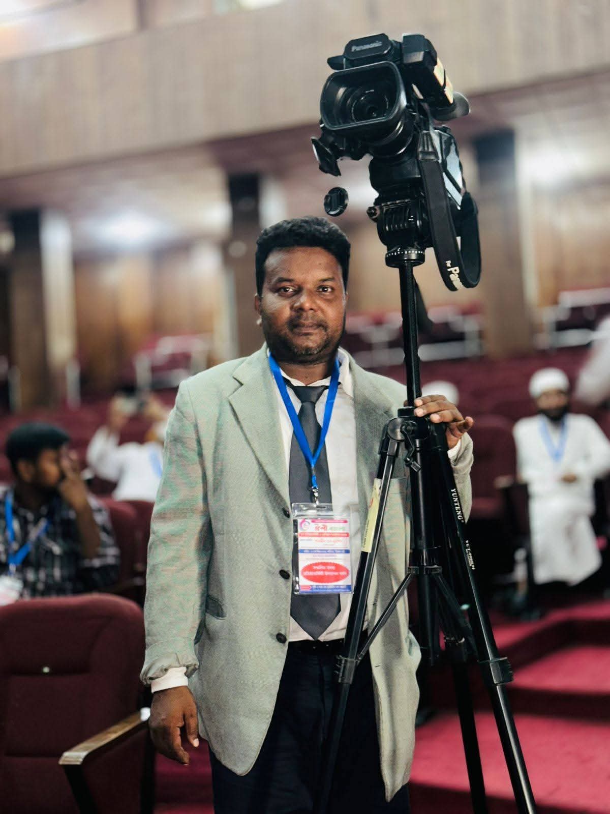 মাদক প্রতিরোধে সামাজিক সচেতনতার আহ্বান জানালেন সিনিয়র সাংবাদিক শামীম শাহরিয়ার।