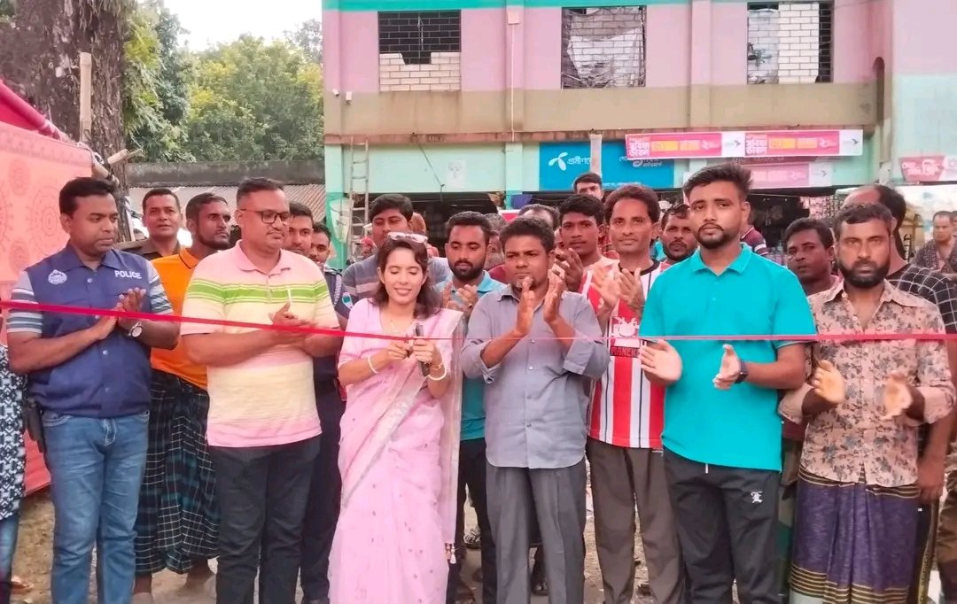 সাতক্ষীরার কালিগঞ্জের বিষ্ণুপুর চাঁচাই ফুটবল মাঠে বৃক্ষমেলা উদ্বোধন  করেন উপজেলা নির্বাহী কর্মকর্তা অনুজা মন্ডল