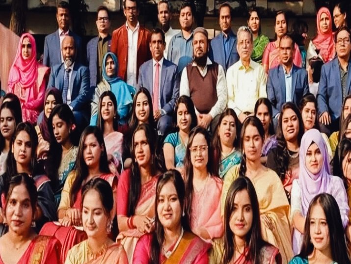 টাঙ্গাইলে কুমুদিনী সরকারি কলেজ ছাত্রীনিবাসে বর্ণাঢ্য প্রীতিভোজ ও সাংস্কৃতিক অনুষ্ঠান অনুষ্ঠিত