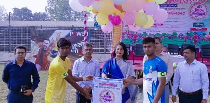 টাঙ্গাইলে তারুণ্যের উৎসব ২০২৫ উপলক্ষে ৫ দিনব্যাপী আন্তঃকলেজ ফুটবল টুর্নামেন্টের সূচনা