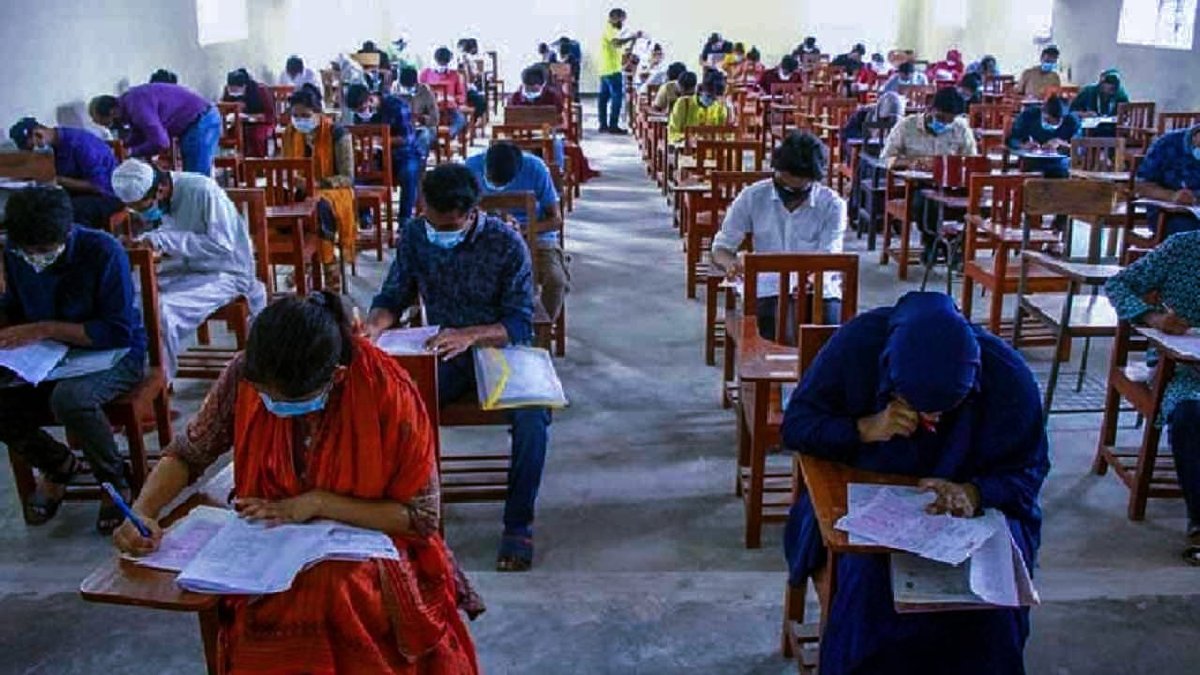 মেডিকেল ভর্তি পরীক্ষায় টাঙ্গাইলের মধুপুরের ৮ শিক্ষার্থীর সাফল্য, ৭ জনই শহীদ স্মৃতি কলেজের