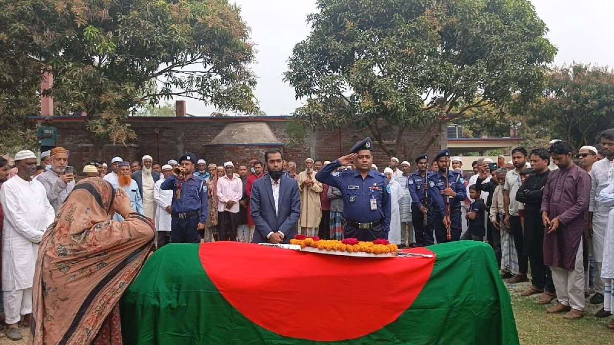 রাষ্ট্রীয় মর্যাদায় দাফন সম্পন্ন টাঙ্গাইল জেলা আওয়ামী লীগের সাধারণ সম্পাদক ও সাবেক এমপি জোয়াহেরুল ইসলাম-এর