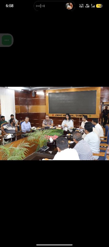 টাঙ্গাইলে পেট্রোল পাম্প মালিকদের সঙ্গে মতবিনিময় সভা: জ্বালানি সংকট মোকাবিলায় কড়া মনিটরিংয়ের নির্দেশনা