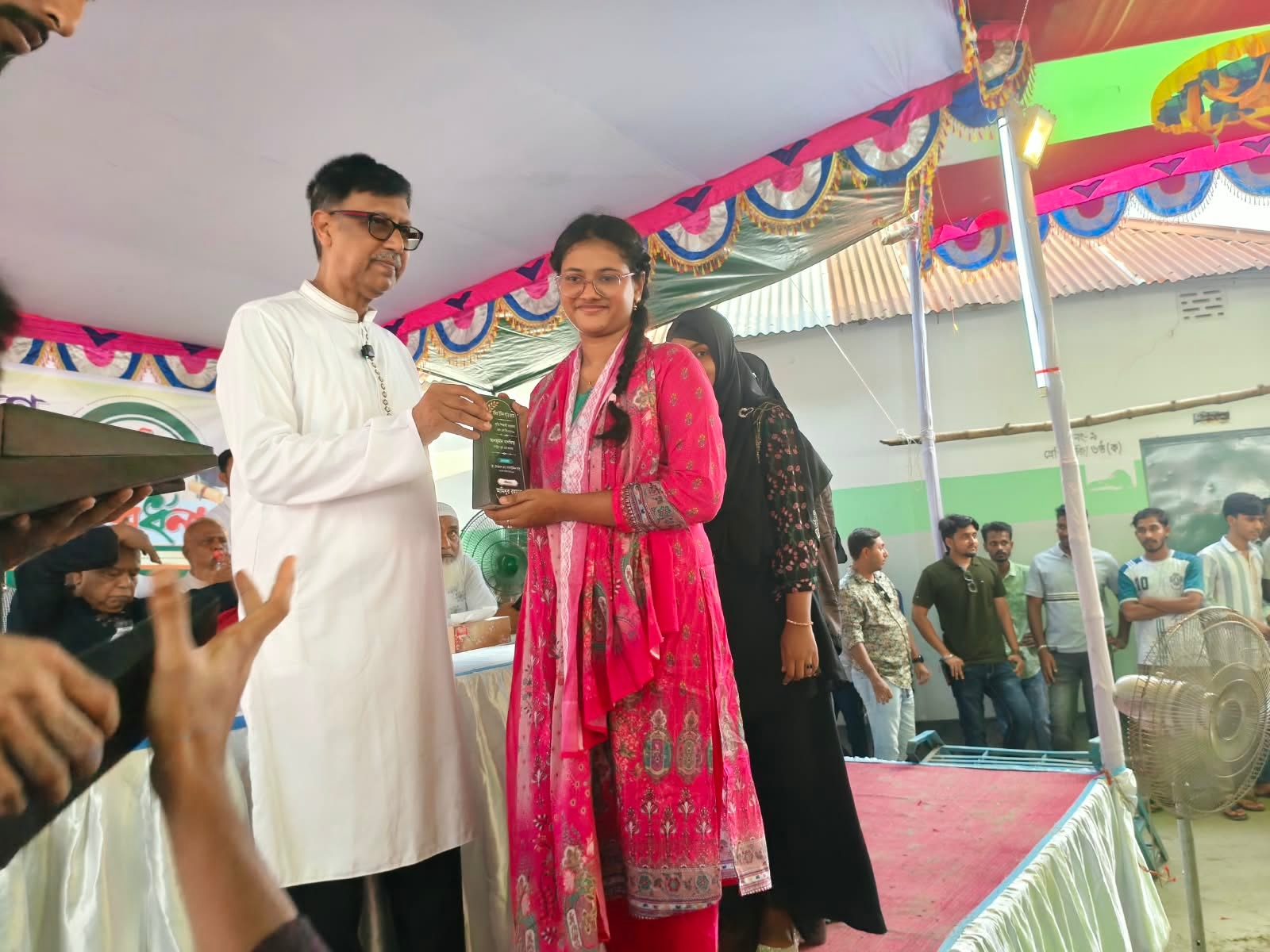 রমিজ উদ্দিন স্মৃতি স্মরণে কৃতী শিক্ষার্থীদের সংবর্ধনা অনুষ্ঠিত