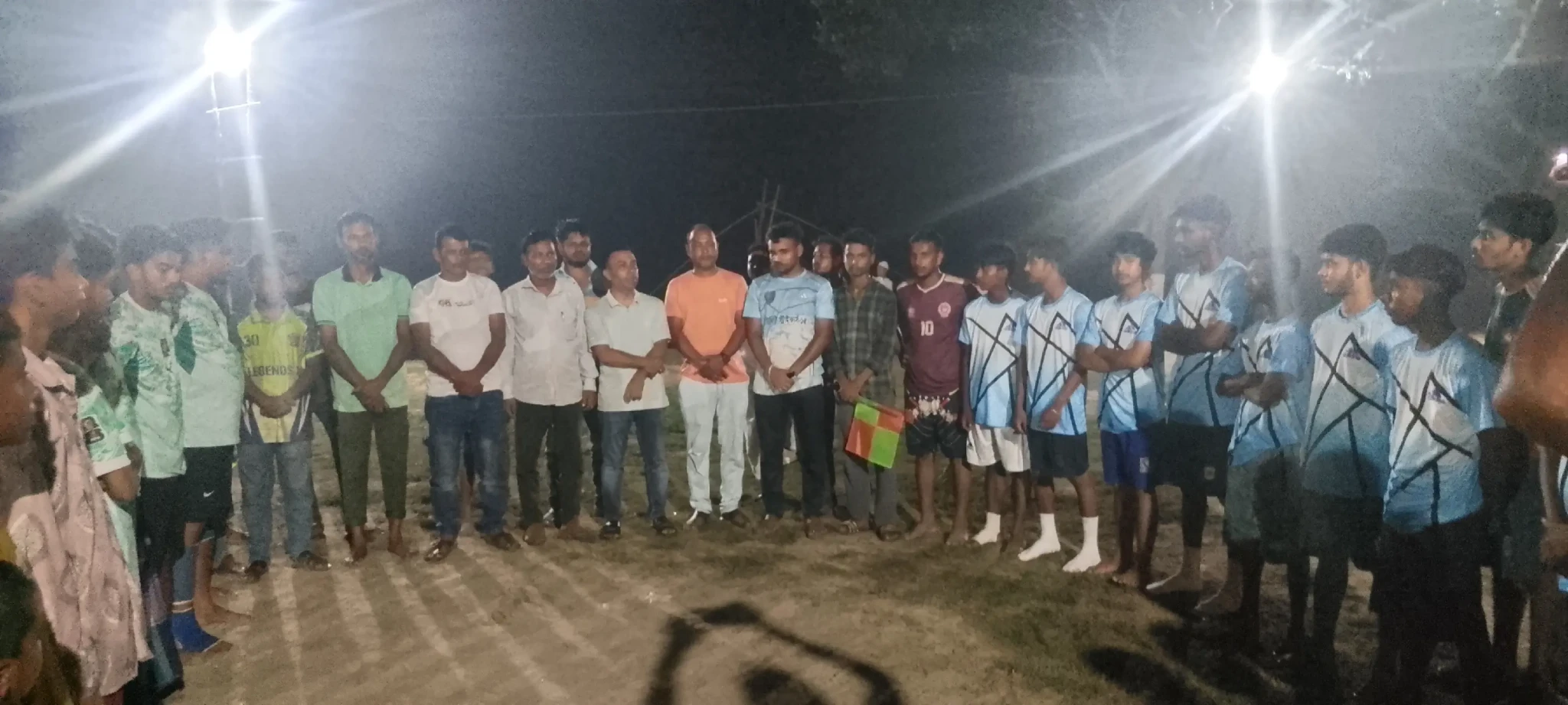 বড় বাশালিয়ায় ডিগ বল টুর্নামেন্টের নাইট ফুটবলের উদ্বোধন