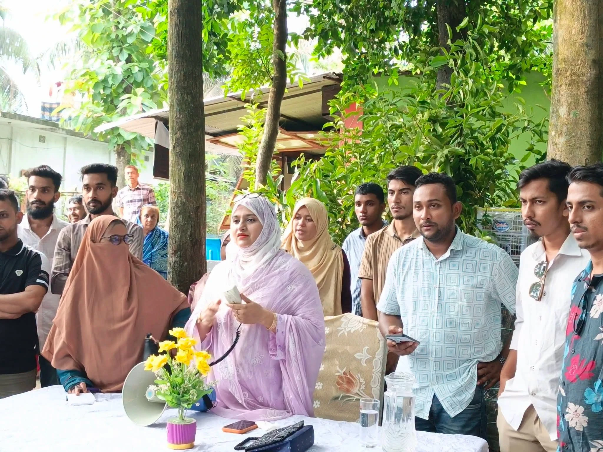 নিজকল্পায় নারীর আর্থিক সক্ষমতা বৃদ্ধিতে হাঁস-মুরগি বিতরণ বৃক্ষরোপণ ও চারা বিতরণ