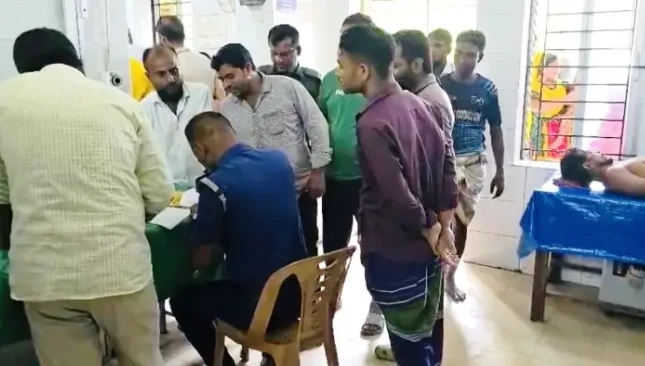 জমি বর্গা নেওয়া নিয়ে সালিশে হাতাহাতি, পরে যুবকের মৃত্যু