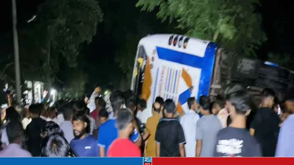 জামালপুরে বাস ও অটোরিকশার ভিড়ে মর্মান্তিক দুর্ঘটনা চালকসহ ৪ জনের প্রাণহানি, আহত অন্তত ১০