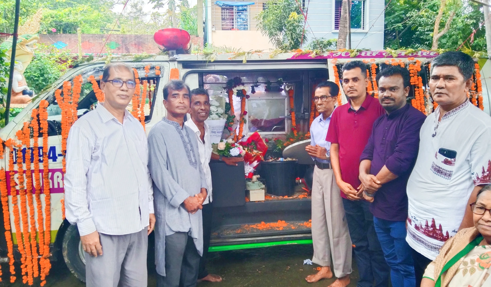 বোয়ালখালীতে শীলভদ্র মহাস্থবিরের মহাপ্রয়াণে বিনয়বাঁশী শিল্পীগোষ্ঠীর শ্রদ্ধা নিবেদন