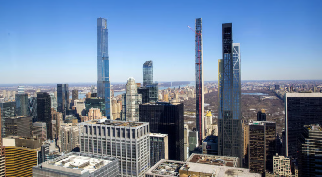 যুদ্ধ ও নিরাপত্তা শঙ্কায় ৭৩ শতাংশ ইসরায়েলি নাগরিক দেশ ছাড়ার চিন্তায়